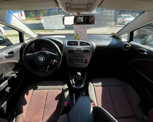Чорний Сеат Leon, об'ємом двигуна 1.6 л та пробігом 246 тис. км за 6200 $, фото 16 на Automoto.ua