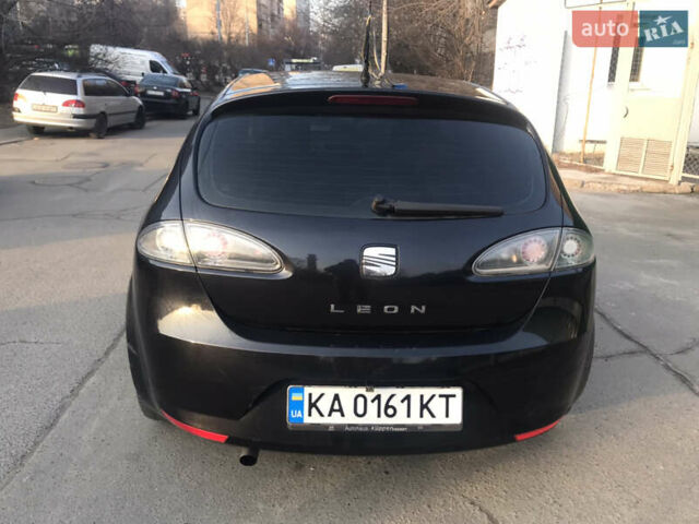 Черный Сеат Леон, объемом двигателя 1.6 л и пробегом 249 тыс. км за 5700 $, фото 15 на Automoto.ua