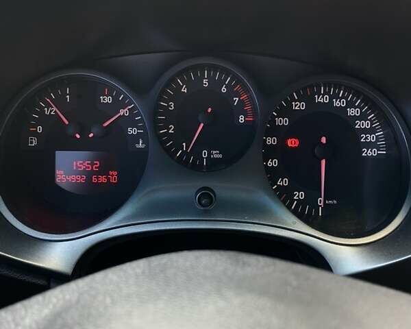 Черный Сеат Леон, объемом двигателя 1.8 л и пробегом 255 тыс. км за 5300 $, фото 19 на Automoto.ua