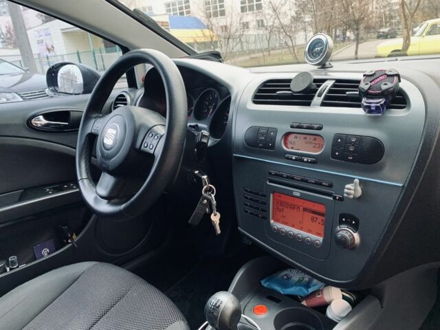 Чорний Сеат Leon, об'ємом двигуна 1.6 л та пробігом 286 тис. км за 5900 $, фото 8 на Automoto.ua