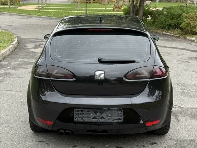 Чорний Сеат Leon, об'ємом двигуна 1.8 л та пробігом 286 тис. км за 5450 $, фото 1 на Automoto.ua
