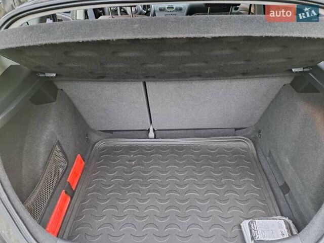 Чорний Сеат Leon, об'ємом двигуна 1.6 л та пробігом 128 тис. км за 5700 $, фото 17 на Automoto.ua