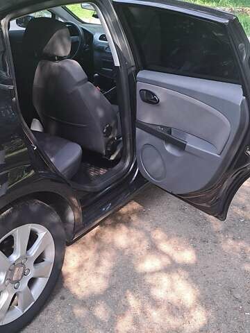 Чорний Сеат Leon, об'ємом двигуна 1.6 л та пробігом 128 тис. км за 5700 $, фото 3 на Automoto.ua