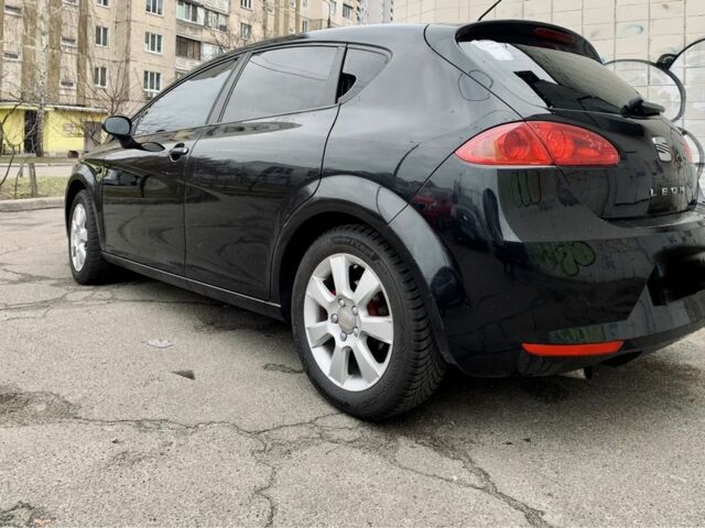 Чорний Сеат Leon, об'ємом двигуна 1.6 л та пробігом 283 тис. км за 5800 $, фото 6 на Automoto.ua