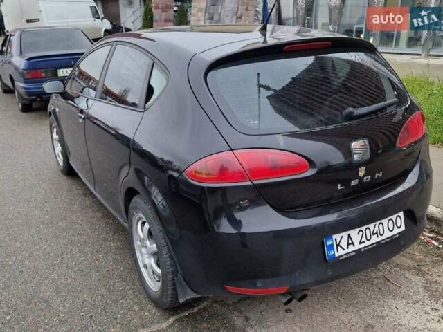 Чорний Сеат Leon, об'ємом двигуна 2 л та пробігом 164 тис. км за 5500 $, фото 2 на Automoto.ua