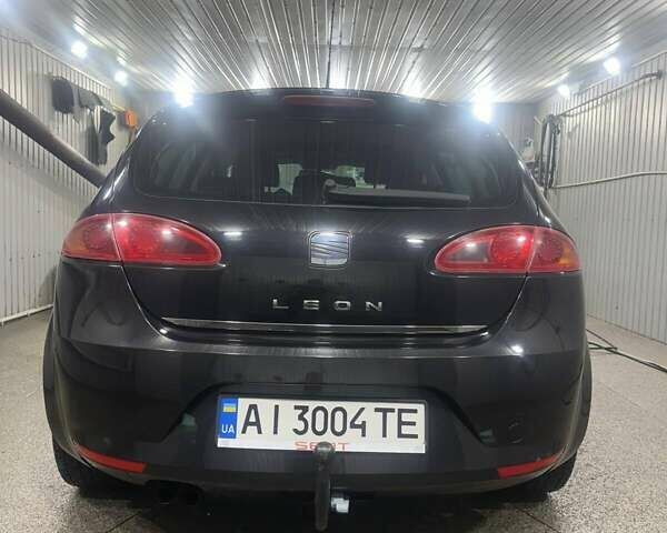Черный Сеат Леон, объемом двигателя 1.39 л и пробегом 265 тыс. км за 5150 $, фото 1 на Automoto.ua