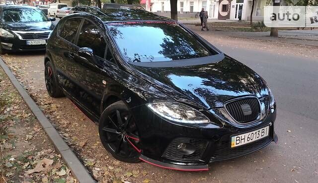 Чорний Сеат Leon, об'ємом двигуна 2 л та пробігом 198 тис. км за 5700 $, фото 4 на Automoto.ua