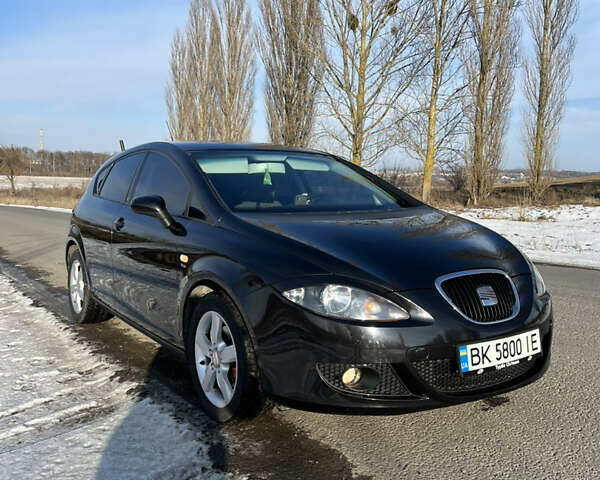 Черный Сеат Леон, объемом двигателя 1.8 л и пробегом 255 тыс. км за 5300 $, фото 16 на Automoto.ua