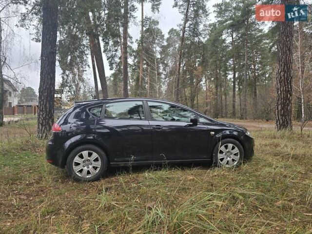 Черный Сеат Леон, объемом двигателя 2 л и пробегом 60 тыс. км за 8000 $, фото 4 на Automoto.ua