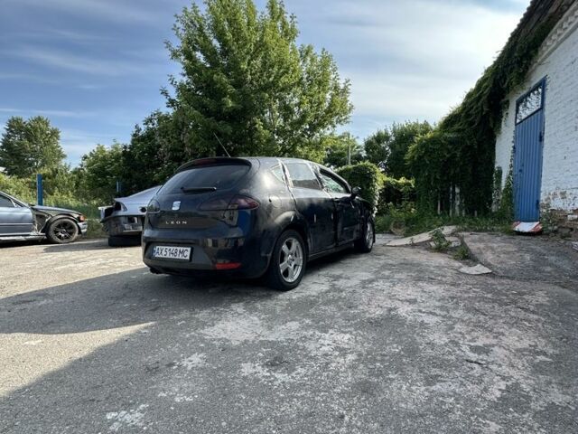 Чорний Сеат Leon, об'ємом двигуна 1.8 л та пробігом 200 тис. км за 3999 $, фото 2 на Automoto.ua