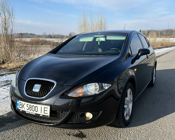 Черный Сеат Леон, объемом двигателя 1.8 л и пробегом 255 тыс. км за 5300 $, фото 14 на Automoto.ua