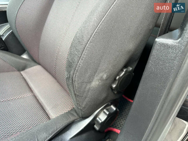 Чорний Сеат Leon, об'ємом двигуна 1.39 л та пробігом 262 тис. км за 5600 $, фото 36 на Automoto.ua