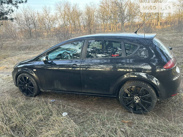 Чорний Сеат Leon, об'ємом двигуна 1.9 л та пробігом 300 тис. км за 5000 $, фото 4 на Automoto.ua