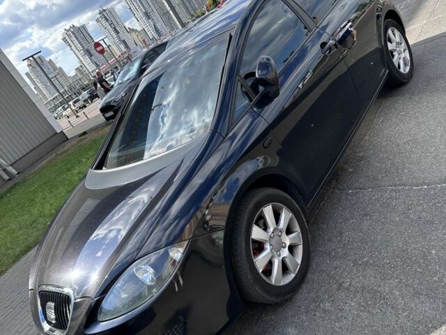 Чорний Сеат Leon, об'ємом двигуна 1.6 л та пробігом 286 тис. км за 5900 $, фото 2 на Automoto.ua