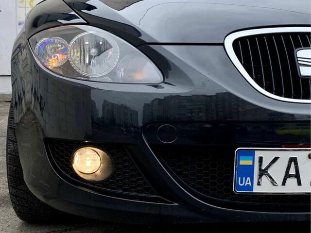 Чорний Сеат Leon, об'ємом двигуна 1.6 л та пробігом 286 тис. км за 5900 $, фото 3 на Automoto.ua