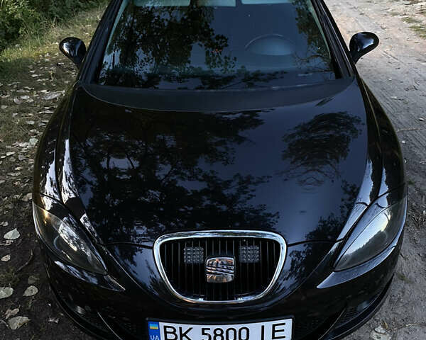 Черный Сеат Леон, объемом двигателя 1.8 л и пробегом 255 тыс. км за 5300 $, фото 26 на Automoto.ua
