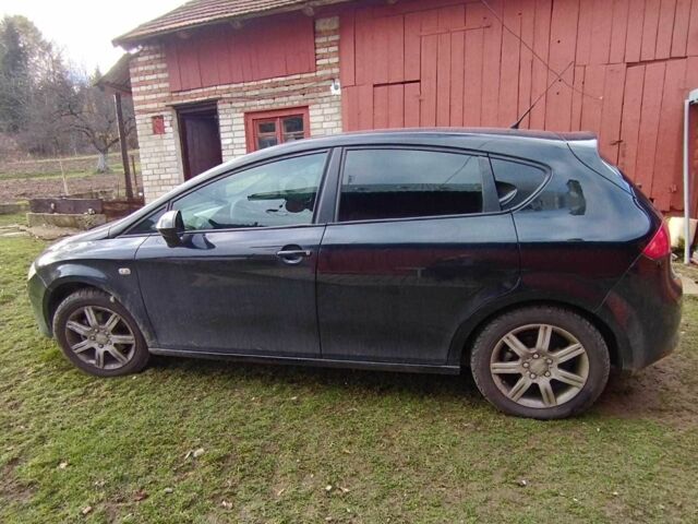 Черный Сеат Леон, объемом двигателя 2 л и пробегом 182 тыс. км за 4900 $, фото 3 на Automoto.ua