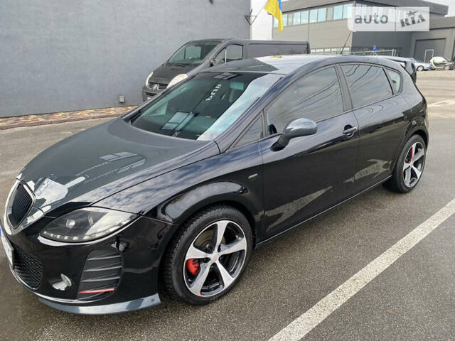 Чорний Сеат Leon, об'ємом двигуна 2 л та пробігом 190 тис. км за 5500 $, фото 2 на Automoto.ua