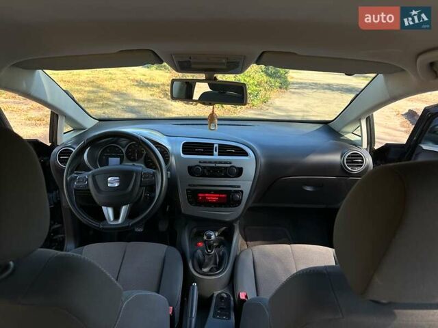 Чорний Сеат Leon, об'ємом двигуна 1.4 л та пробігом 159 тис. км за 6799 $, фото 47 на Automoto.ua