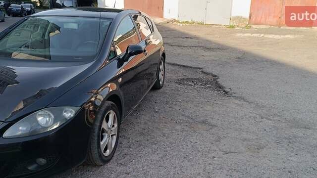 Чорний Сеат Leon, об'ємом двигуна 1.4 л та пробігом 230 тис. км за 5850 $, фото 8 на Automoto.ua
