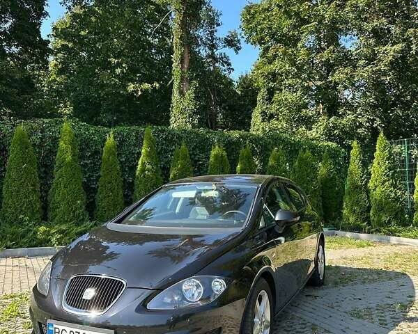Черный Сеат Леон, объемом двигателя 1.4 л и пробегом 196 тыс. км за 6150 $, фото 2 на Automoto.ua