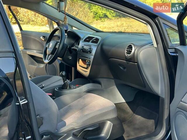Чорний Сеат Leon, об'ємом двигуна 1.4 л та пробігом 159 тис. км за 6799 $, фото 44 на Automoto.ua