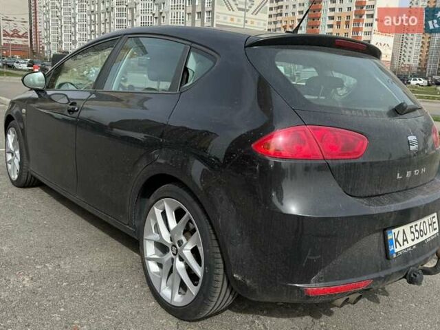 Чорний Сеат Leon, об'ємом двигуна 2 л та пробігом 236 тис. км за 8700 $, фото 2 на Automoto.ua