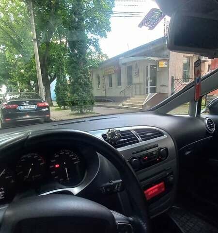 Чорний Сеат Leon, об'ємом двигуна 1.8 л та пробігом 206 тис. км за 6500 $, фото 8 на Automoto.ua