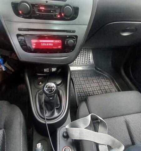 Чорний Сеат Leon, об'ємом двигуна 1.8 л та пробігом 206 тис. км за 6500 $, фото 5 на Automoto.ua