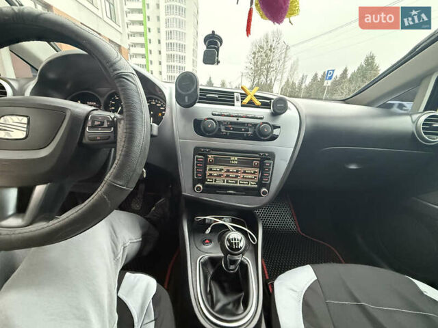 Чорний Сеат Leon, об'ємом двигуна 1.4 л та пробігом 285 тис. км за 5400 $, фото 20 на Automoto.ua