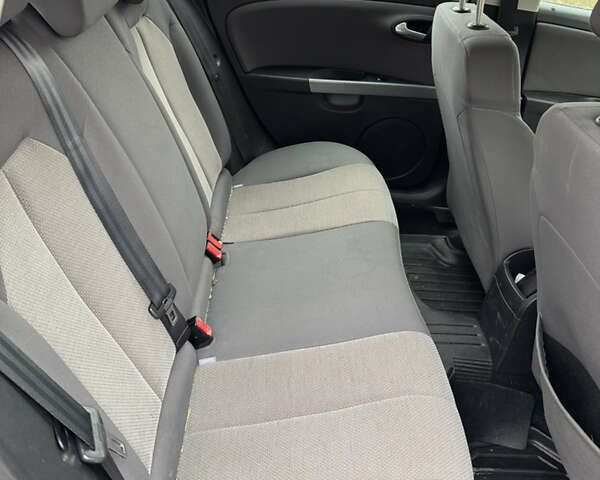 Чорний Сеат Leon, об'ємом двигуна 2 л та пробігом 236 тис. км за 8700 $, фото 11 на Automoto.ua