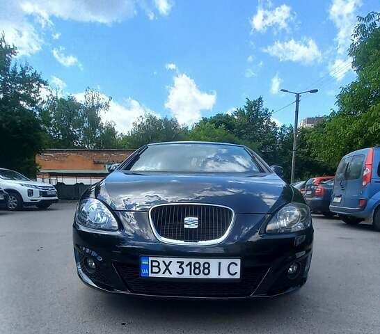 Чорний Сеат Leon, об'ємом двигуна 1.8 л та пробігом 206 тис. км за 6500 $, фото 2 на Automoto.ua