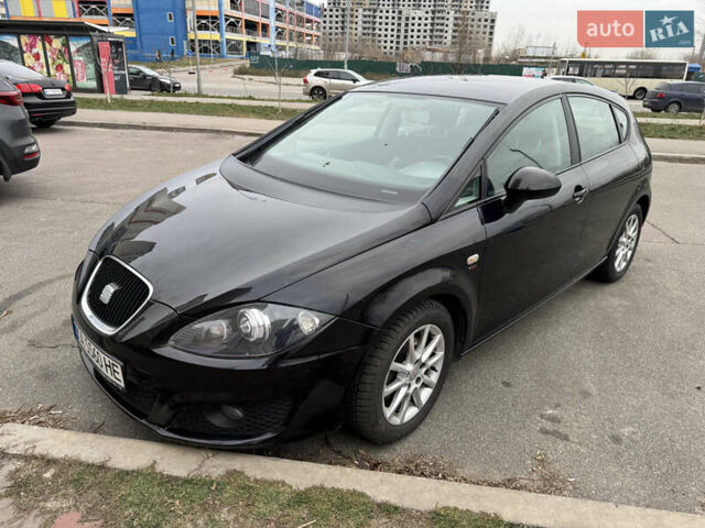 Чорний Сеат Leon, об'ємом двигуна 2 л та пробігом 236 тис. км за 8700 $, фото 5 на Automoto.ua
