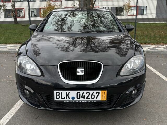 Черный Сеат Леон, объемом двигателя 1.4 л и пробегом 200 тыс. км за 6999 $, фото 3 на Automoto.ua