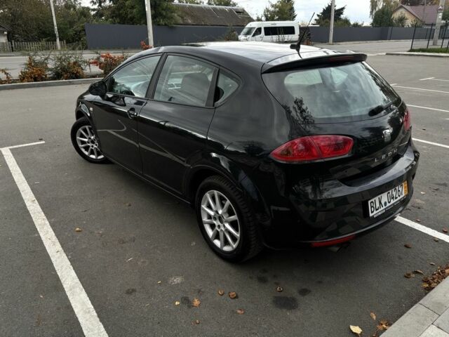 Черный Сеат Леон, объемом двигателя 1.4 л и пробегом 200 тыс. км за 6999 $, фото 5 на Automoto.ua