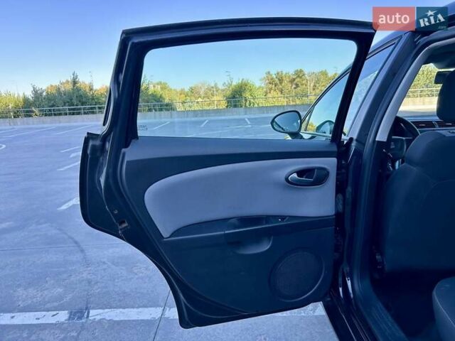 Черный Сеат Леон, объемом двигателя 1.39 л и пробегом 90 тыс. км за 9300 $, фото 11 на Automoto.ua