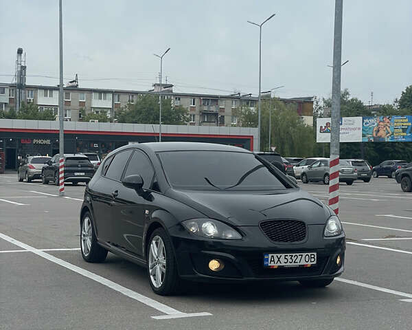Черный Сеат Леон, объемом двигателя 1.8 л и пробегом 177 тыс. км за 7900 $, фото 2 на Automoto.ua