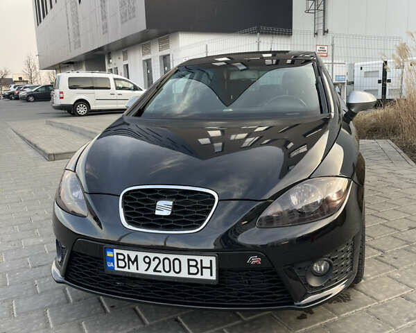 Черный Сеат Леон, объемом двигателя 2 л и пробегом 179 тыс. км за 8600 $, фото 3 на Automoto.ua