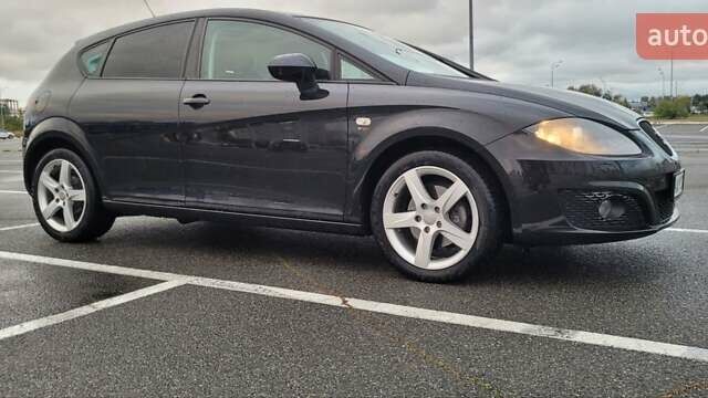 Сеат Леон 2011 в Киеве на Automoto.ua Черный Сеат Леон, объемом двигателя 1.8 л и пробегом 200 тыс. км за 8500 $, фото 6 на Automoto.ua