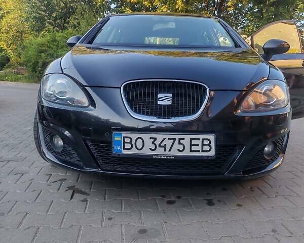 Черный Сеат Леон, объемом двигателя 2 л и пробегом 196 тыс. км за 8300 $, фото 1 на Automoto.ua
