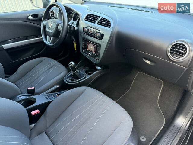 Чорний Сеат Leon, об'ємом двигуна 1.4 л та пробігом 238 тис. км за 6000 $, фото 29 на Automoto.ua