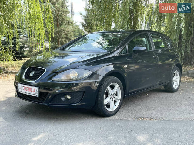 Чорний Сеат Leon, об'ємом двигуна 1.39 л та пробігом 96 тис. км за 7990 $, фото 4 на Automoto.ua