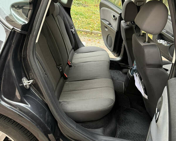 Черный Сеат Леон, объемом двигателя 1.39 л и пробегом 199 тыс. км за 5700 $, фото 5 на Automoto.ua