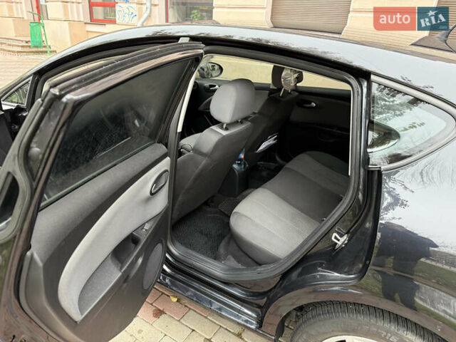 Черный Сеат Леон, объемом двигателя 1.39 л и пробегом 199 тыс. км за 5700 $, фото 6 на Automoto.ua