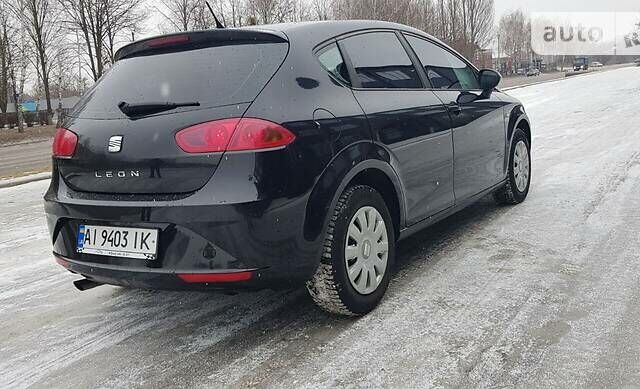 Чорний Сеат Leon, об'ємом двигуна 1.4 л та пробігом 220 тис. км за 6450 $, фото 7 на Automoto.ua