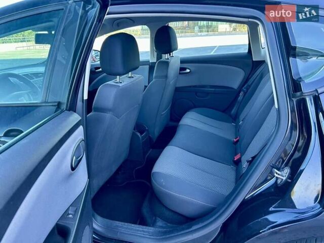 Черный Сеат Леон, объемом двигателя 1.39 л и пробегом 90 тыс. км за 9300 $, фото 14 на Automoto.ua