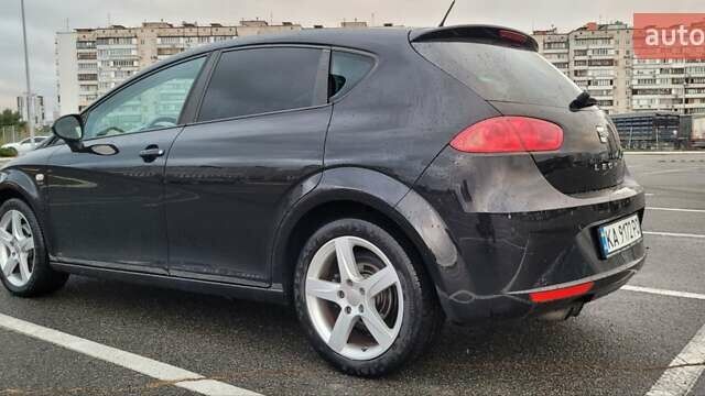 Сеат Леон 2011 в Киеве на Automoto.ua Черный Сеат Леон, объемом двигателя 1.8 л и пробегом 200 тыс. км за 8500 $, фото 7 на Automoto.ua