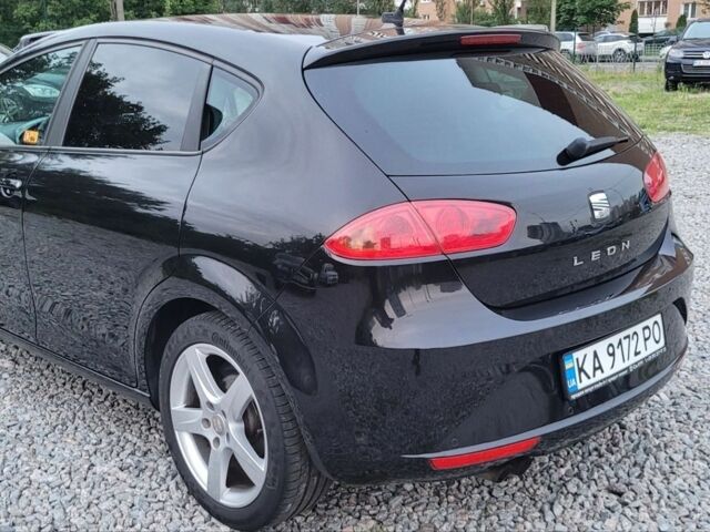 Чорний Сеат Leon, об'ємом двигуна 1.8 л та пробігом 206 тис. км за 7900 $, фото 3 на Automoto.ua