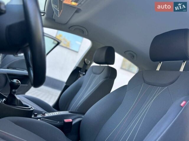 Чорний Сеат Leon, об'ємом двигуна 1.2 л та пробігом 208 тис. км за 5200 $, фото 29 на Automoto.ua