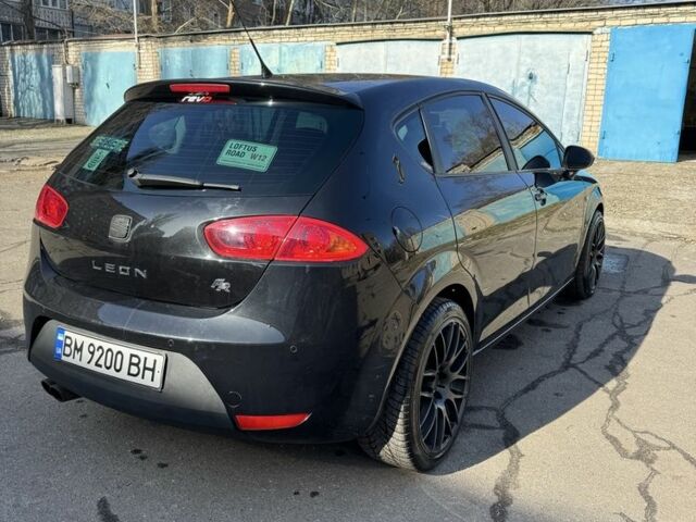 Чорний Сеат Leon, об'ємом двигуна 2 л та пробігом 200 тис. км за 8699 $, фото 5 на Automoto.ua